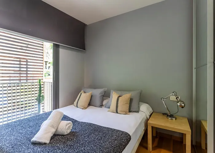 Apartment Barcelona Rentals - Gracia Pool Apartments Center