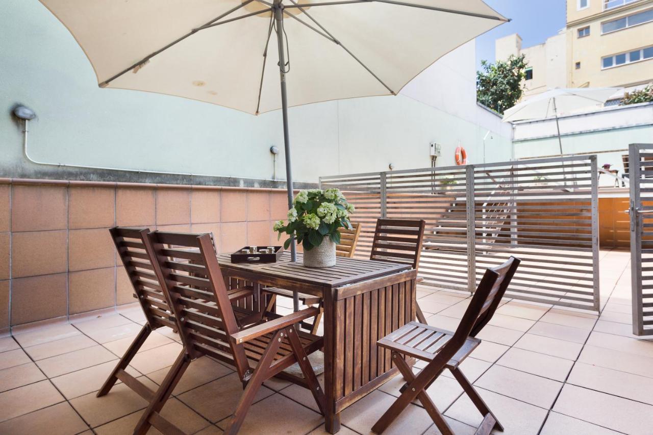 - Gracia Pool Center Barcelone