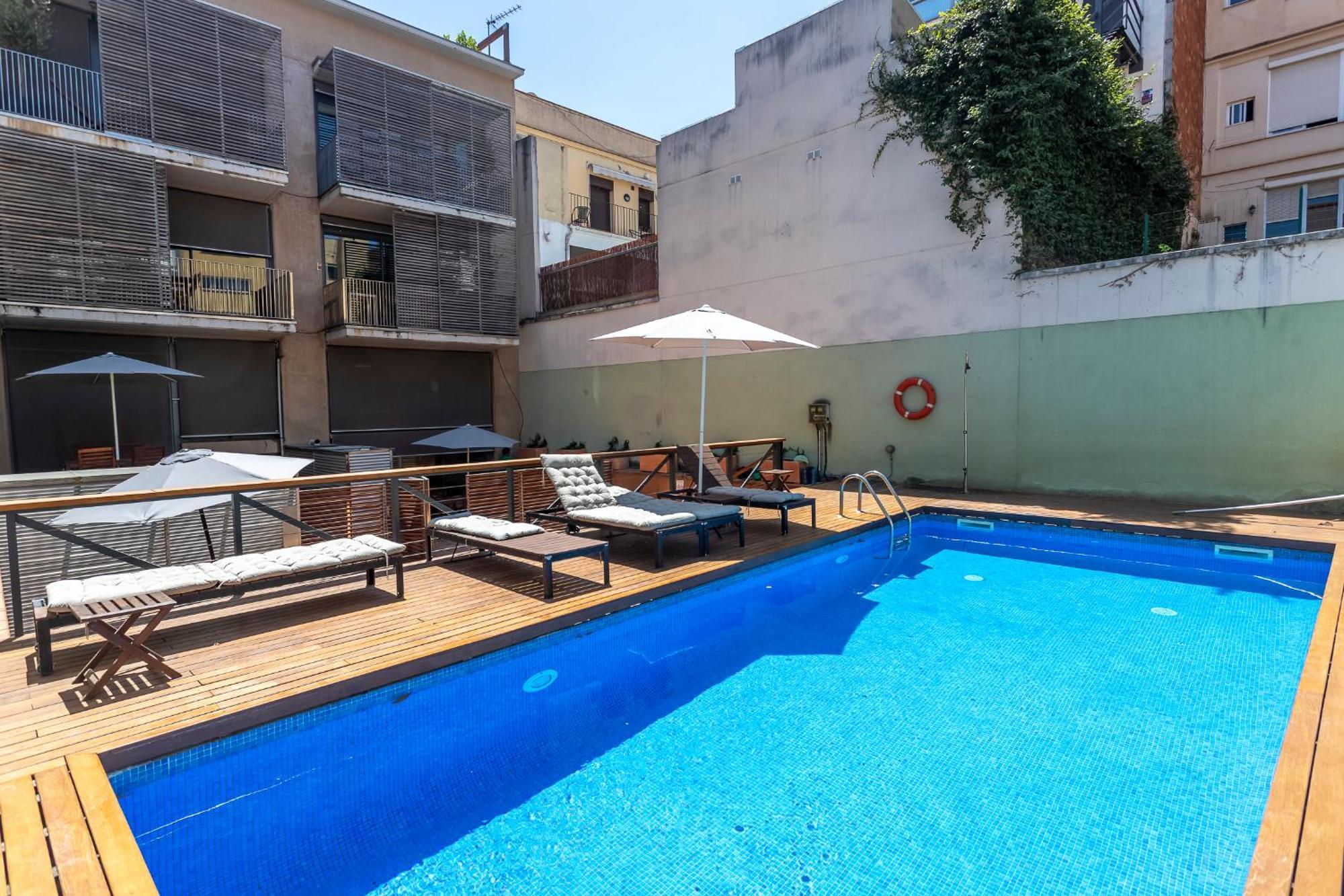 Apartment Rentals - Gracia Pool Center Barcelona