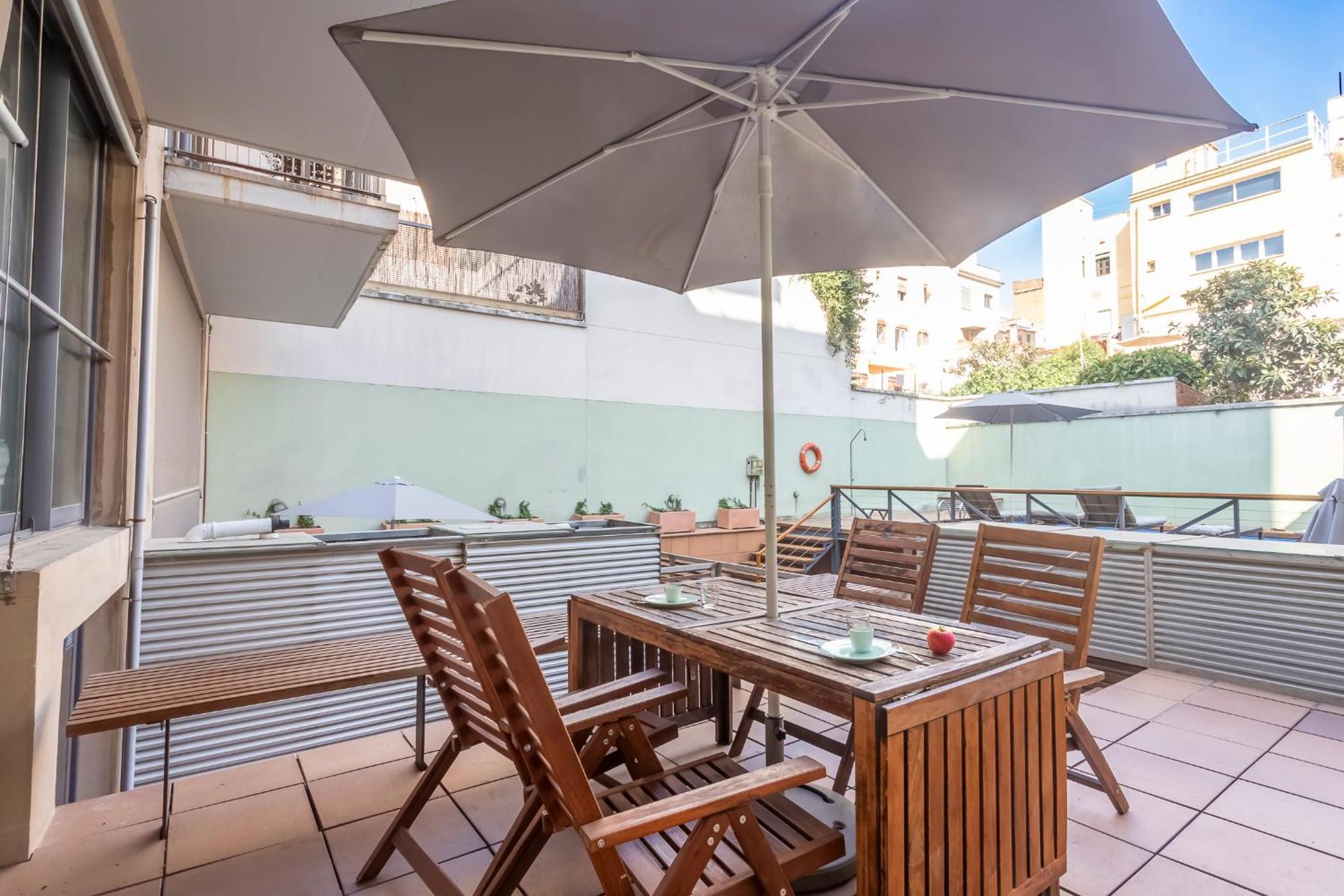 Apartment Rentals - Gracia Pool Center *
