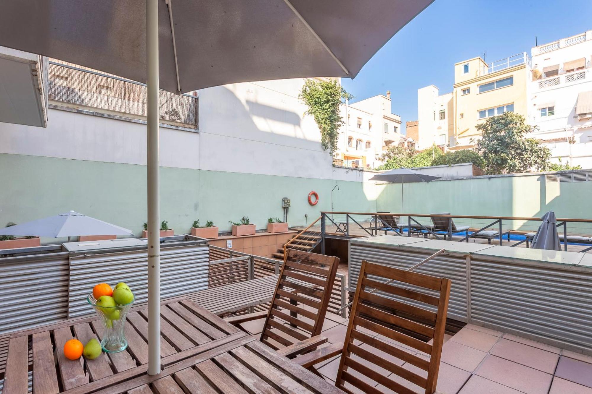 Apartment Rentals - Gracia Pool Center