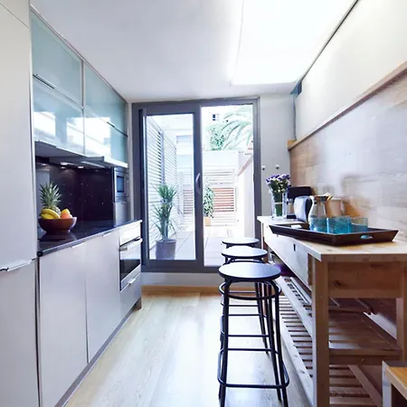 Apartment Barcelona Rentals - Gracia Pool Apartments Center Room photo