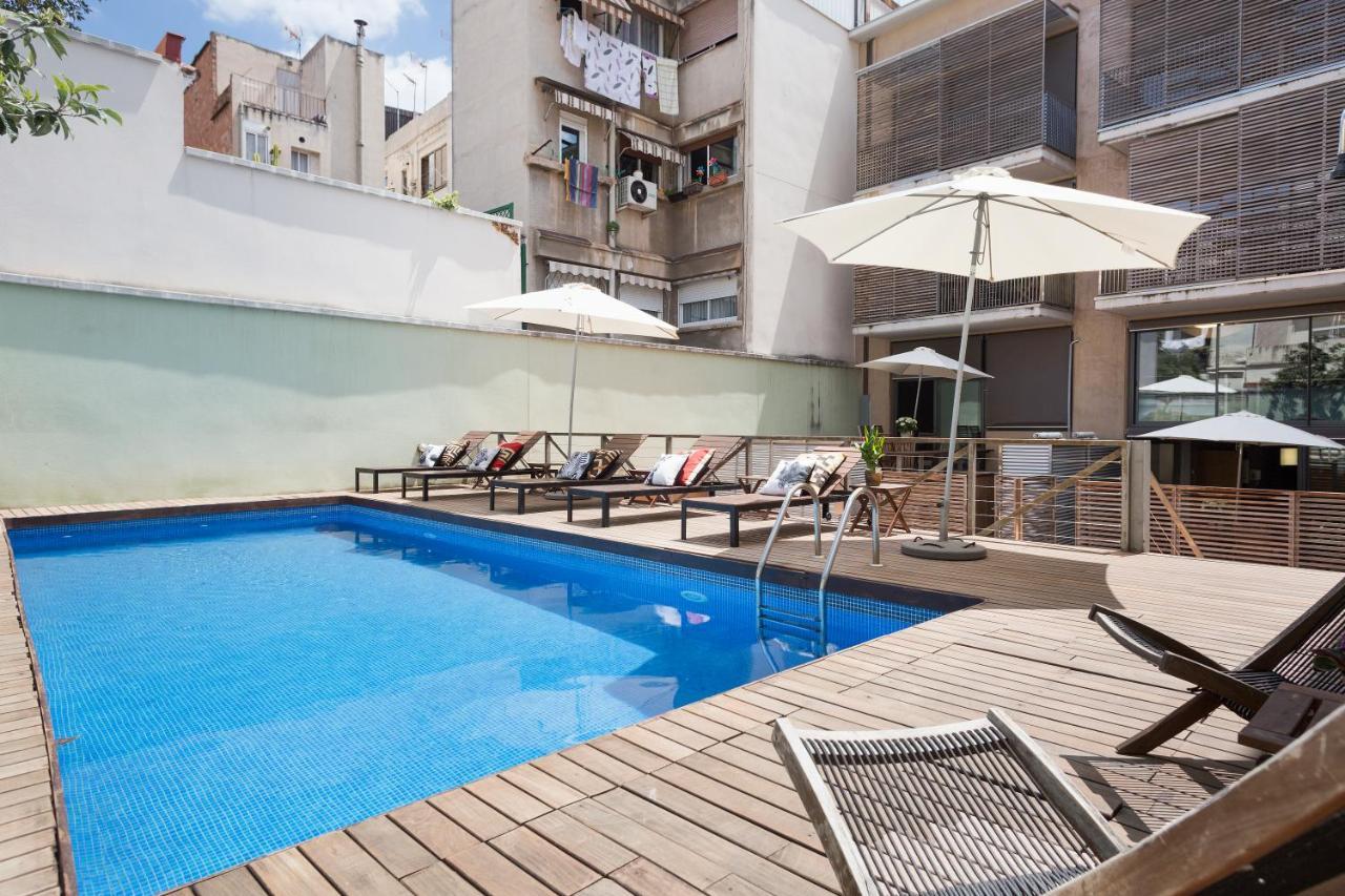 - Gracia Pool Center * Barcelona